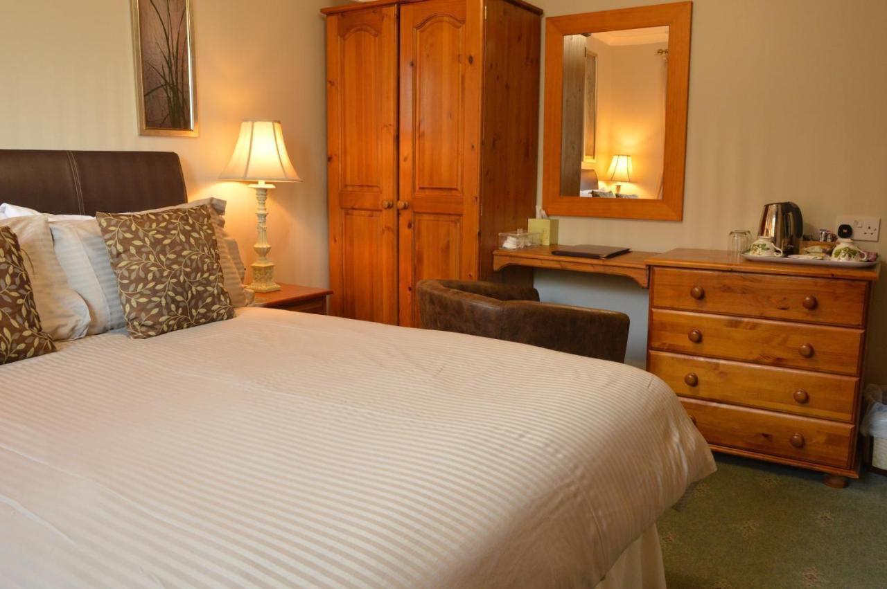 Bryn Hebog Bed & Breakfast Кармартън Екстериор снимка